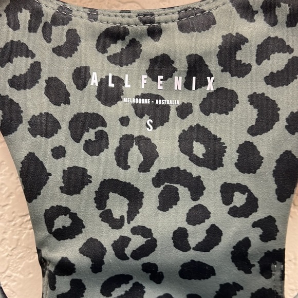 Anthropologie All Fenix Cheetah Print Sports Bra S Gray & Black - Picture 2 of 6